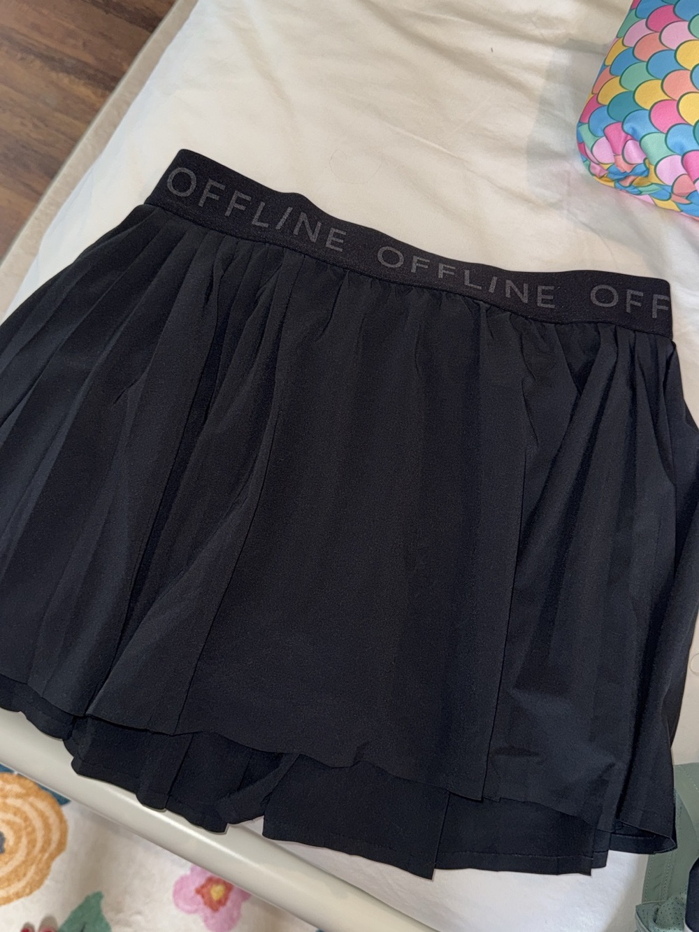 OFFLINE BY ARIE Black Pleated SKORT